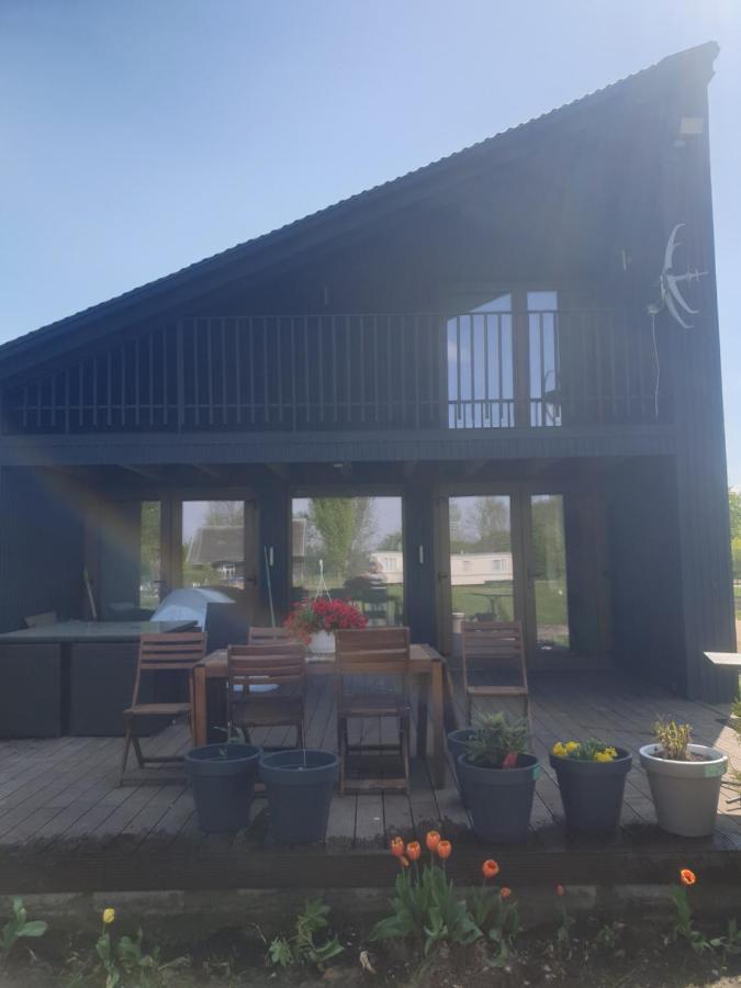 Domek Nad Woda Luka Exterior photo